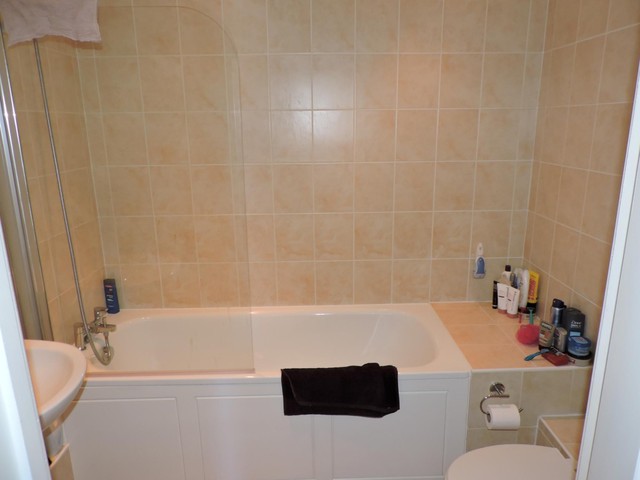  Image of 2 bedroom Apartment to rent in High Street Gosport PO12 at India Arms House 91a High Street Gosport, PO12 1DS