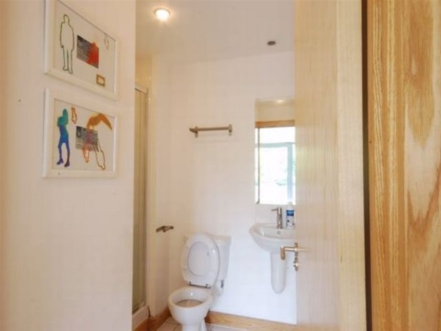  Image of 2 bedroom Flat to rent in Dace Road London E3 at HACKNEY WICK, E3 2NX