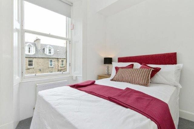  Image of 4 bedroom Detached house to rent in Ivy Terrace Edinburgh EH11 at Shandon Edinburgh Edinburgh, EH11 1PQ