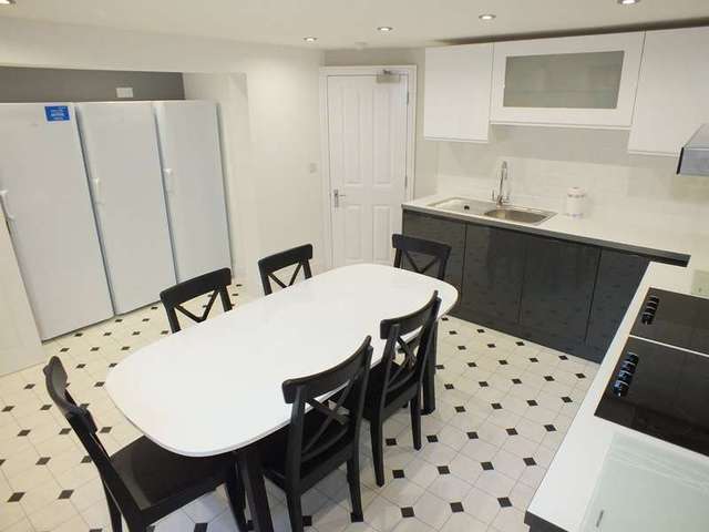  Image of 1 bedroom Detached house to rent in Jesse Terrace Reading RG1 at Reading Berkshire Reading, RG1 7RS