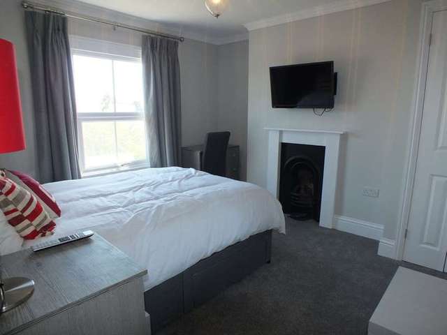  Image of 1 bedroom Detached house to rent in Jesse Terrace Reading RG1 at Reading Berkshire Reading, RG1 7RS