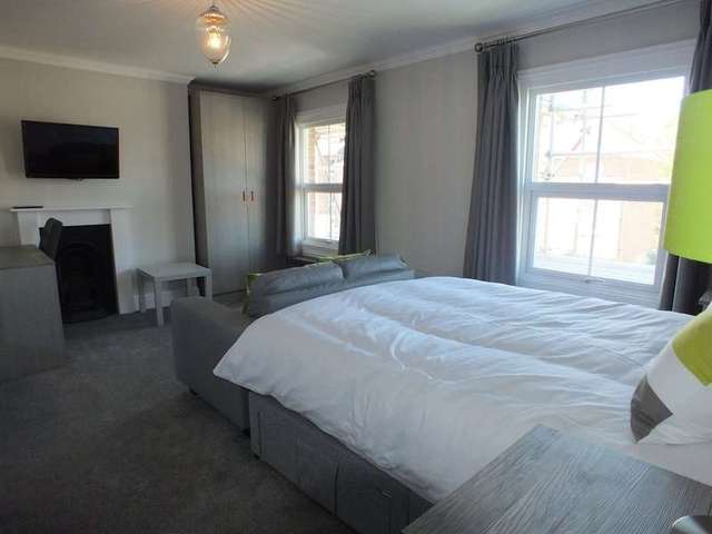  Image of 1 bedroom Detached house to rent in Jesse Terrace Reading RG1 at Reading Berkshire Reading, RG1 7RS