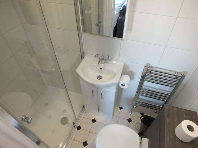  Image of 1 bedroom Detached house to rent in Jesse Terrace Reading RG1 at Reading Berkshire Reading, RG1 7RS