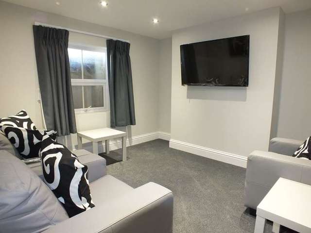  Image of 1 bedroom Detached house to rent in Jesse Terrace Reading RG1 at Reading Berkshire Reading, RG1 7RS