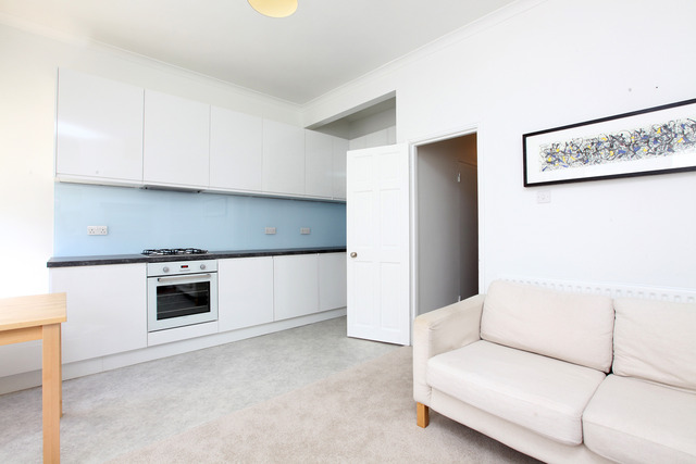  Image of 2 bedroom Apartment for sale in Kellett Road London SW2 at Kellett Road  Brixton, SW2 1EA