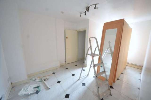  Image of 2 bedroom Apartment to rent in Kember Street London N1 at Kember Street  Islington, N1 1BF