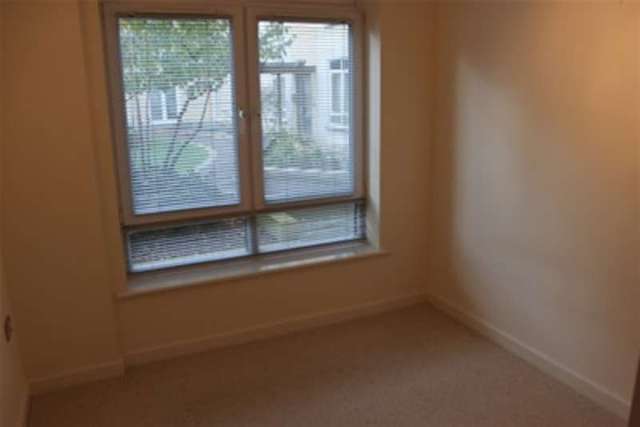  Image of 2 bedroom Flat to rent in Kenavon Drive Reading RG1 at Reading, RG1 3DG