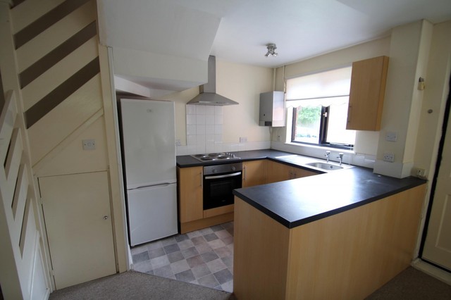  Image of 1 bedroom Detached house to rent in Kenilworth Close Crawley RH11 at Broadfield  Crawley, RH11 9PY