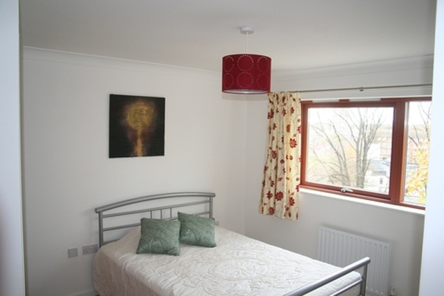  Image of 3 bedroom Flat to rent in Kenninghall Road London E5 at Kenninghall Road  Stoke Newington, E5 8BY