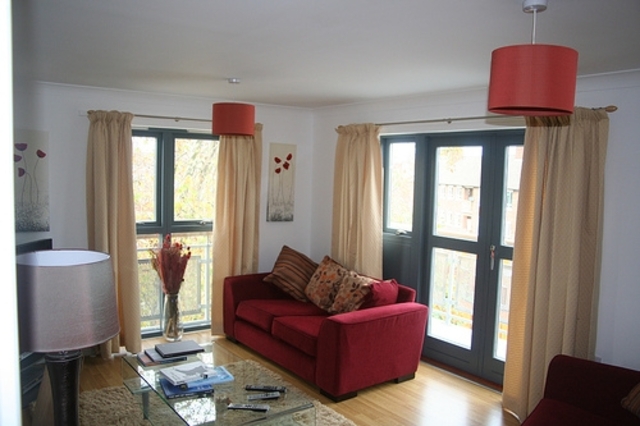  Image of 3 bedroom Flat to rent in Kenninghall Road London E5 at Kenninghall Road  Stoke Newington, E5 8BY