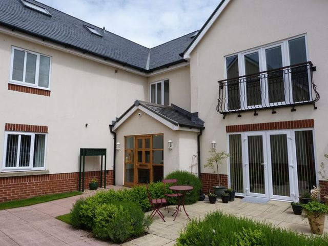  Image of Property to rent in Bradshaw Lane Grappenhall Warrington WA4 at Bradshaw Lane Grappenhall Warrington, WA4 2QN