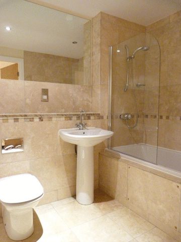  Image of Property to rent in Bradshaw Lane Grappenhall Warrington WA4 at Bradshaw Lane Grappenhall Warrington, WA4 2QN