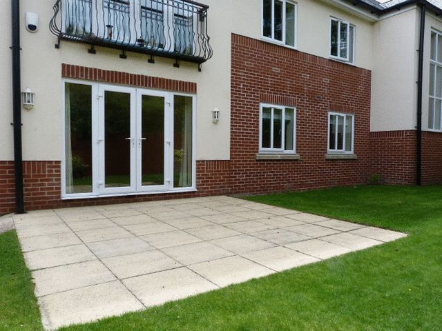  Image of Property to rent in Bradshaw Lane Grappenhall Warrington WA4 at Bradshaw Lane Grappenhall Warrington, WA4 2QN