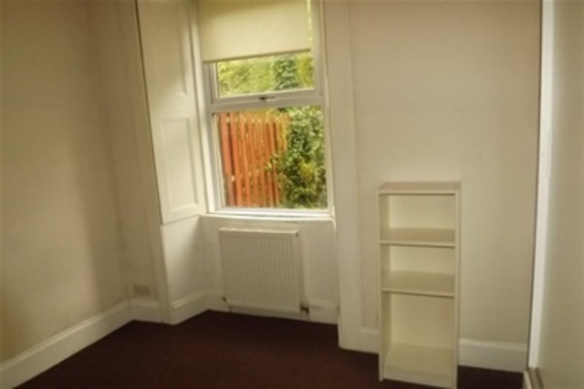  Image of 1 bedroom Flat to rent in Kilnholm Street Newmilns KA16 at Newmilns East Ayrshire East Ayrshire, KA16 9HD