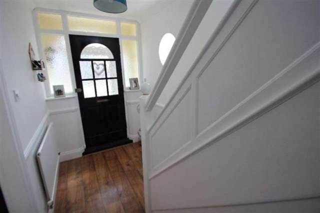  Image of 3 bedroom Semi-Detached house for sale in Kingsgate Drive Ipswich IP4 at Ipswich, IP4 4DL