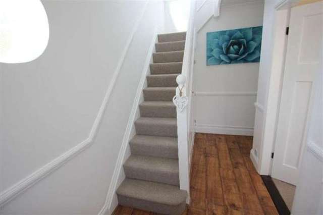  Image of 3 bedroom Semi-Detached house for sale in Kingsgate Drive Ipswich IP4 at Ipswich, IP4 4DL