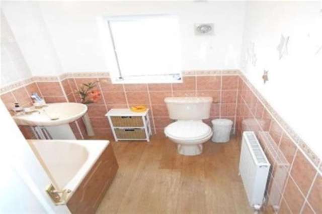  Image of 2 bedroom Property to rent in Kingsmead Stretton Burton-on-Trent DE13 at Burton-on-Trent, DE13 0FQ