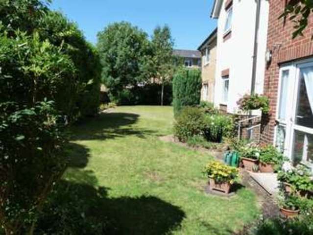  Image of 1 bedroom Retirement Property for sale in Chingford Mount Road London E4 at Chingford Mount Road  Chingford, E4 8LL