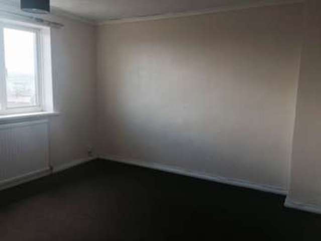  Image of 3 bedroom Semi-Detached house to rent in Knaresborough Drive Huddersfield HD2 at Knaresborough Drive  Huddersfield, HD2 2PR