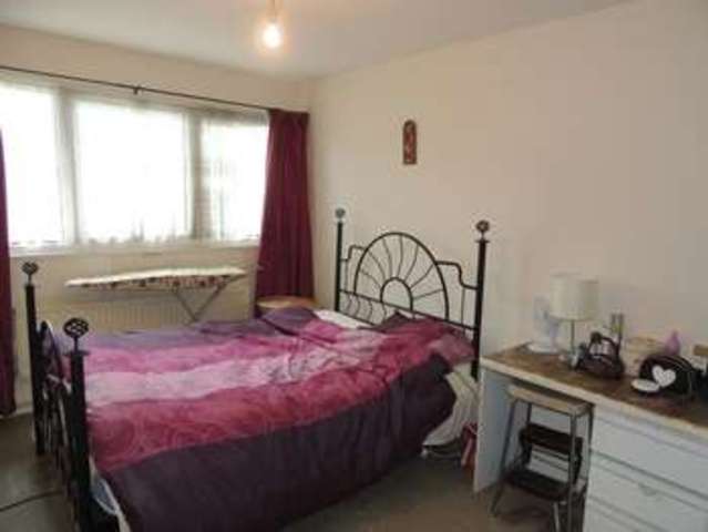  Image of 1 bedroom Bungalow for sale in Lammas Beanhill Milton Keynes MK6 at Lammas Beanhill Milton Keynes, MK6 4LB