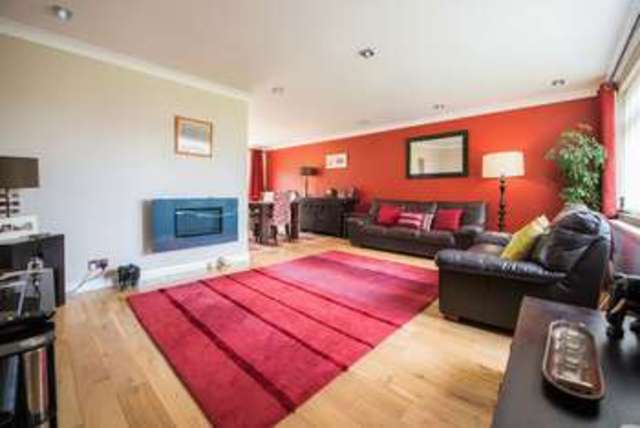  Image of 5 bedroom Detached house for sale in Langdon Avenue Aylesbury HP21 at Langdon Avenue  Aylesbury, HP21 9UL