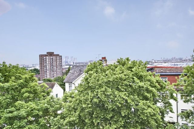  Image of 2 bedroom Maisonette for sale in Lansdowne Lane London SE7 at Lansdowne Lane  Charlton, SE7 8TP