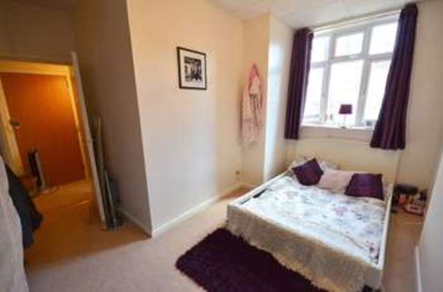  Image of 1 bedroom Flat to rent in Lansdowne Road Bournemouth BH1 at 15 - 19 Lansdowne Road  Bournemouth, BH1 1RZ