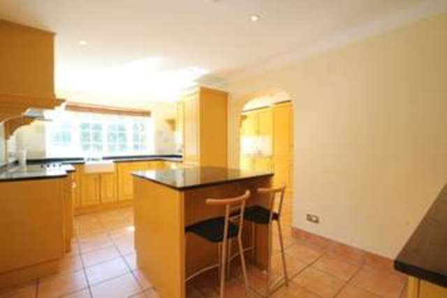  Image of 7 bedroom Detached house for sale in Lawfords Hill Close Worplesdon Guildford GU3 at Worplesdon  Worplesdon, GU3 3QD