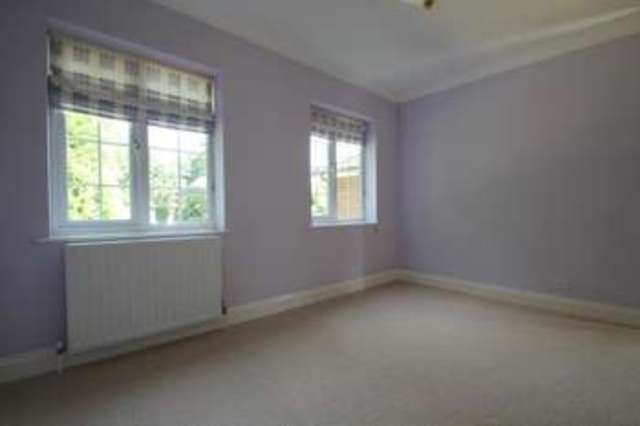  Image of 7 bedroom Detached house for sale in Lawfords Hill Close Worplesdon Guildford GU3 at Worplesdon  Worplesdon, GU3 3QD
