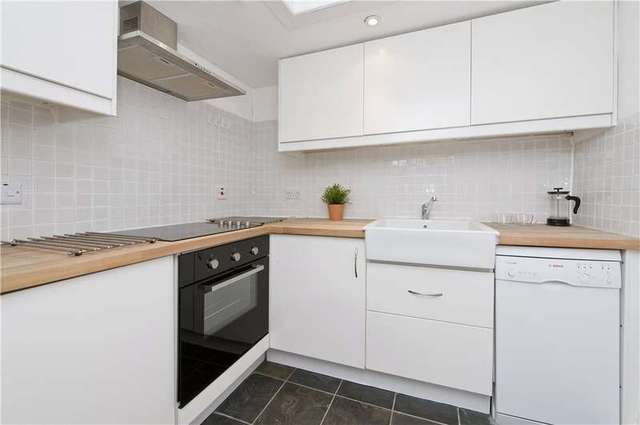  Image of 2 bedroom Flat for sale in Leamington Road Villas London W11 at Leamington Road Villas  London, W11 1HT