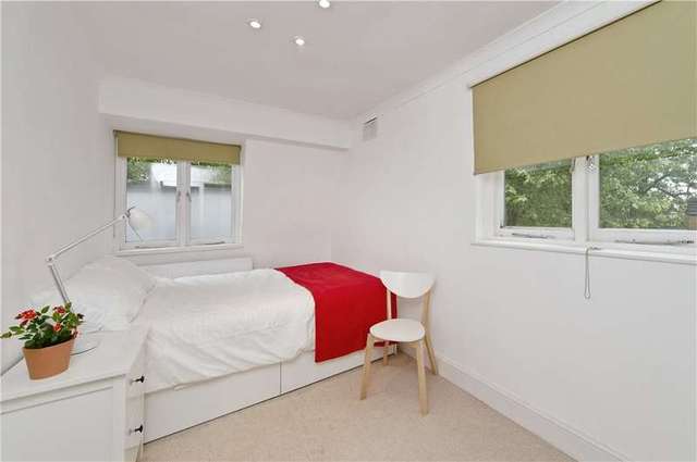  Image of 2 bedroom Flat for sale in Leamington Road Villas London W11 at Leamington Road Villas  London, W11 1HT