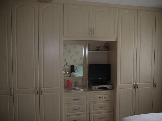  Image of 2 bedroom Detached house for sale in Leaventhorpe Way Bradford BD8 at Leaventhorpe Way Fairweather Green Bradford, BD8 0EQ