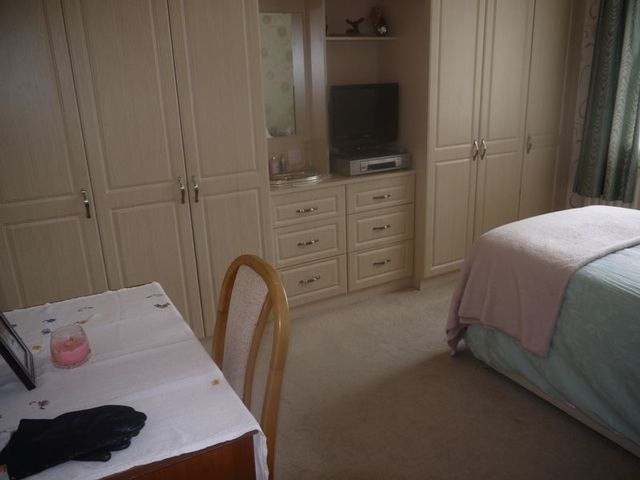  Image of 2 bedroom Detached house for sale in Leaventhorpe Way Bradford BD8 at Leaventhorpe Way Fairweather Green Bradford, BD8 0EQ