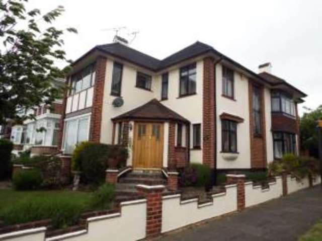  Image of 4 bedroom Detached house for sale in Marine Parade Leigh-on-Sea SS9 at Leigh-on-Sea Essex Leigh-on-Sea, SS9 2RB