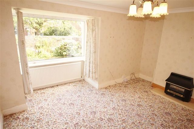  Image of 3 bedroom Semi-Detached house for sale in Leybourne Avenue Forest Hall Newcastle upon Tyne NE12 at Leybourne Avenue  Newcastle Upon Tyne, NE12 7AP