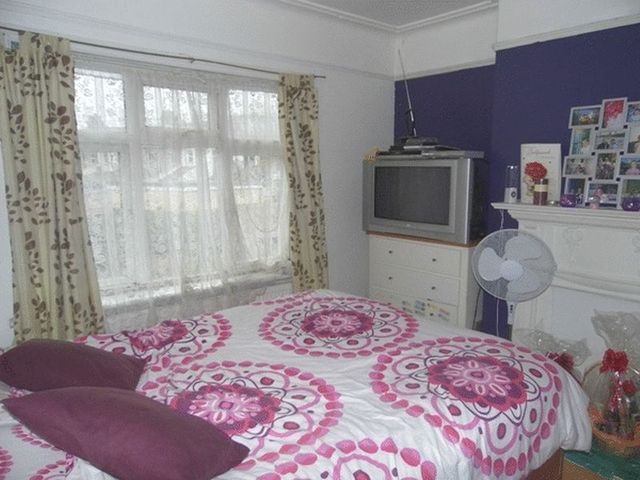  Image of 3 bedroom Terraced house for sale in Linden Avenue Thornton Heath CR7 at Linden Avenue  THORNTON HEATH, CR7 7DU