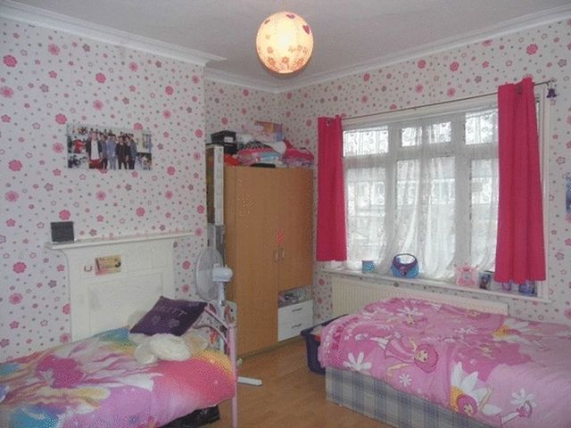  Image of 3 bedroom Terraced house for sale in Linden Avenue Thornton Heath CR7 at Linden Avenue  THORNTON HEATH, CR7 7DU