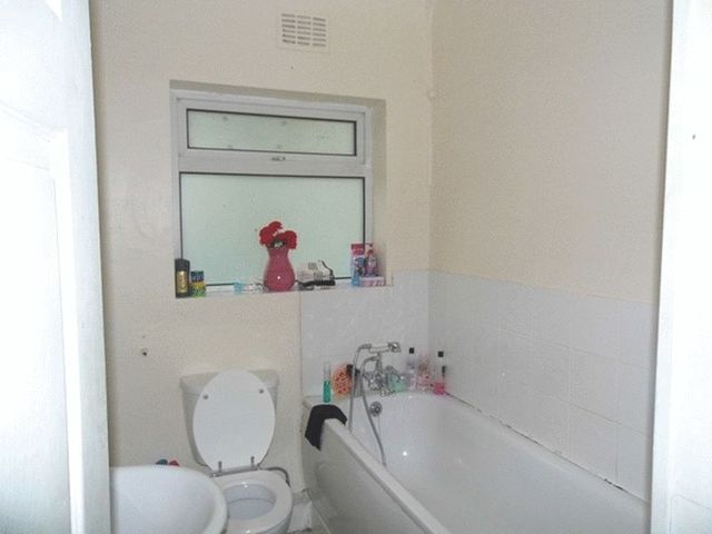  Image of 3 bedroom Terraced house for sale in Linden Avenue Thornton Heath CR7 at Linden Avenue  THORNTON HEATH, CR7 7DU