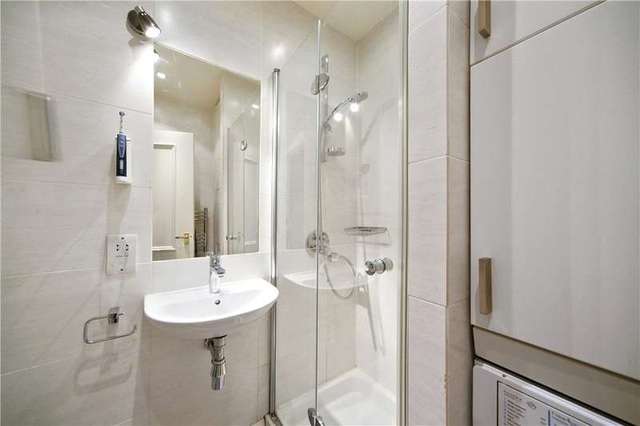  Image of 1 bedroom Ground Flat for sale in Linden Gardens London W2 at Linden Gardens  London, W2 4HD