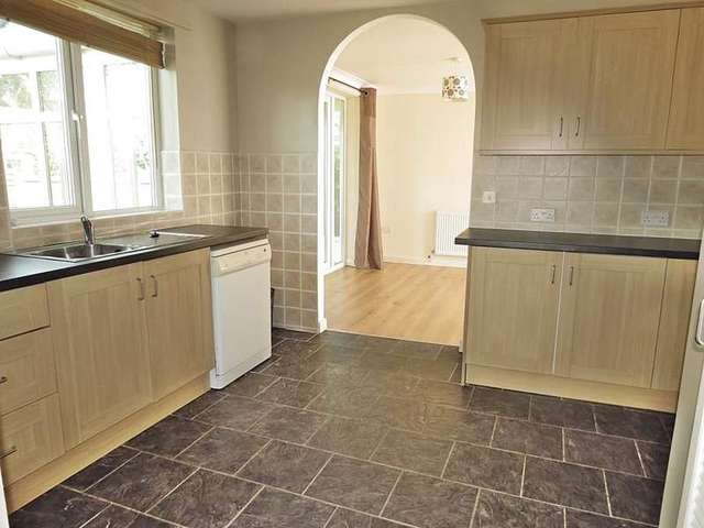  Image of 3 bedroom Semi-Detached house for sale in Lingfield Hill Leeds LS17 at Leeds LS17 Leeds, LS17 7EH