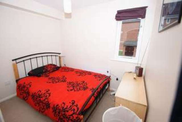  Image of Flat for sale in Linnet Way Purfleet RM19 at Linnet Way  Purfleet, RM19 1TX