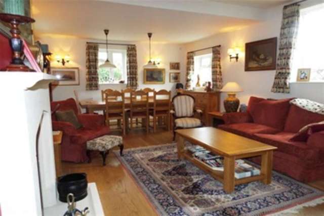  Image of 3 bedroom Detached house to rent in Lion Lane Turners Hill Crawley RH10 at Crawley, RH10 4NU