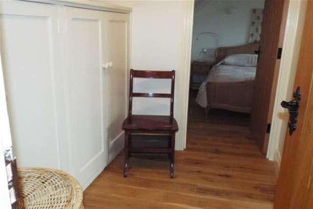  Image of 3 bedroom Detached house to rent in Lion Lane Turners Hill Crawley RH10 at Crawley, RH10 4NU