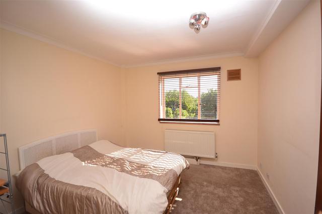  Image of 1 bedroom Property to rent in Lissenden Gardens London NW5 at Gospel Oak, NW5 1LY