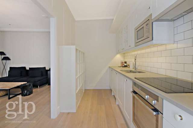  Image of 1 bedroom Apartment to rent in Litchfield Street London WC2H at Litchfield Street Covent Garden London, WC2H 9NJ