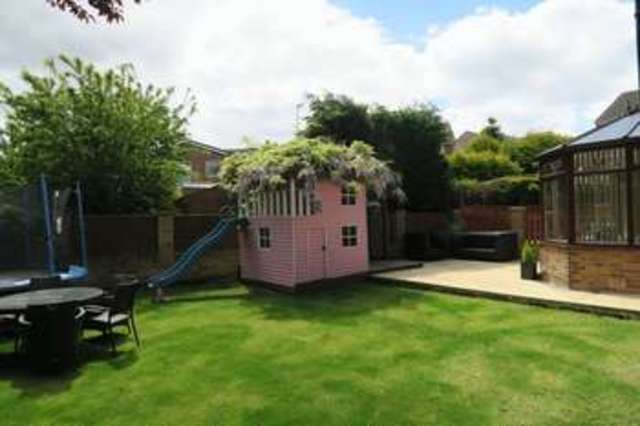  Image of 5 bedroom Detached house for sale in Little Lane Court Churwell Morley Leeds LS27 at Little Lane Court Morley Leeds, LS27 7SU