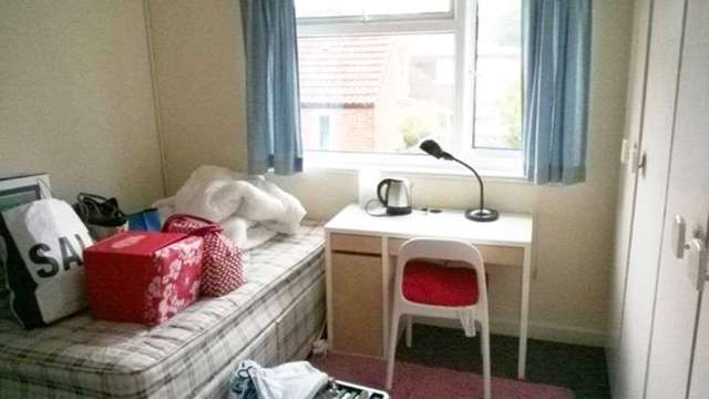  Image of 4 bedroom Detached house to rent in Livingstone Road Southampton SO14 at Livingstone Road Portswood Southampton, SO14 6WL