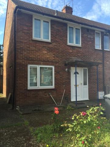 Image of 4 bedroom Detached house to rent in Manor Road London N17 at London, N17 0JG