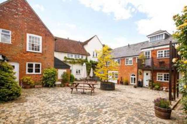 Image of 3 bedroom Cottage for sale in London Road Aston Clinton Aylesbury HP22 at London Road  Aston Clinton, HP22 5GW
