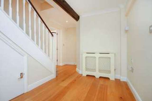  Image of 3 bedroom Cottage for sale in London Road Aston Clinton Aylesbury HP22 at London Road  Aston Clinton, HP22 5GW